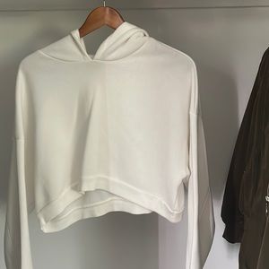 White cropped sweatshirt